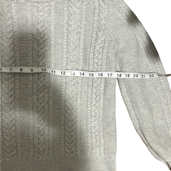 Banana Republic Cable Knit Sweater Womens Medium Gray Cotton Button Shoulder - Picture 6 of 8
